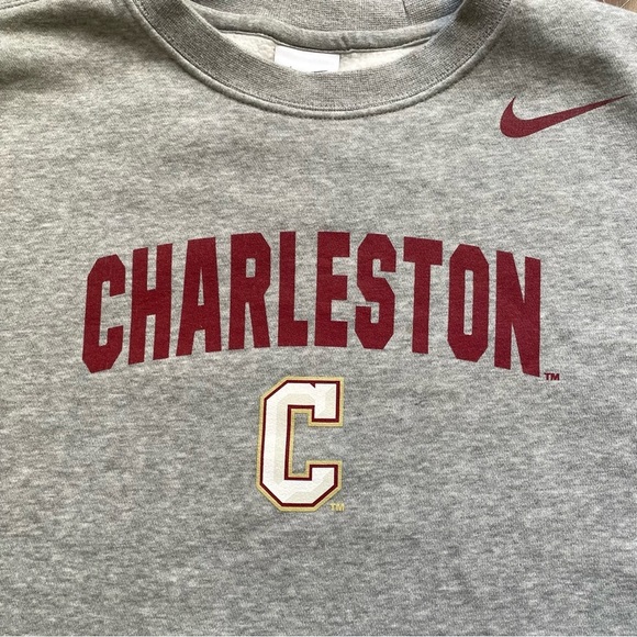 Nike Charleston Crewneck Pullover Sweatshirt Size Medium Gray Grey Sweater - Picture 2 of 7